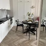 Διαμέρισμα Przy Sercu Starowki Calkowicie Nowy 2021, Beautiful In The Old Town Bulit 2021 *
