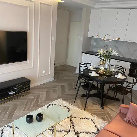 Przy Sercu Starowki Calkowicie Nowy 2021, Beautiful In The Old Town Bulit 2021 Lägenhet