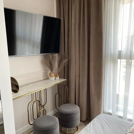 Old Town Apartment: New 2021 Build * Gdansk