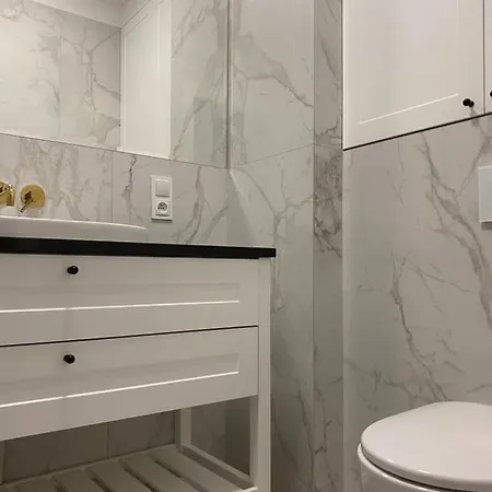 Old Town Apartment: New 2021 Build Gdansk