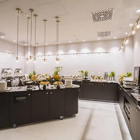 Old Town Apartment: New 2021 Build Apartment