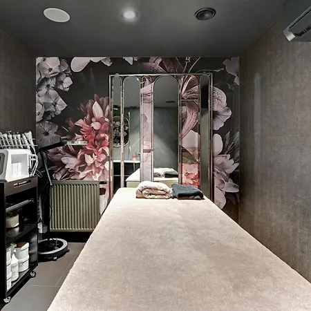 Przy Sercu Starowki Calkowicie Nowy 2021, Beautiful In The Old Town Bulit 2021 Lägenhet