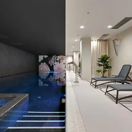 Old Town Apartment: New 2021 Build Apartment Gdansk