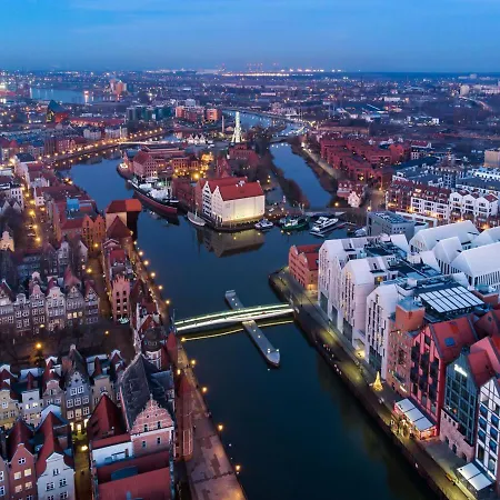 Old Town Apartment: New 2021 Build Apartment Gdansk