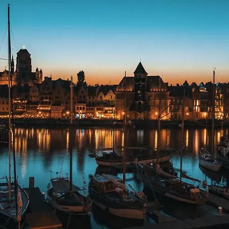 Old Town Apartment: New 2021 Build * Gdansk