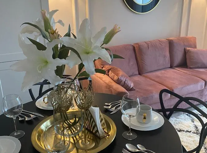 Przy Sercu Starowki Calkowicie Nowy 2021, Beautiful In The Old Town Bulit 2021 شقة *