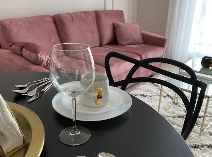 Przy Sercu Starowki Calkowicie Nowy 2021, Beautiful In The Old Town Bulit 2021 * 格但斯克